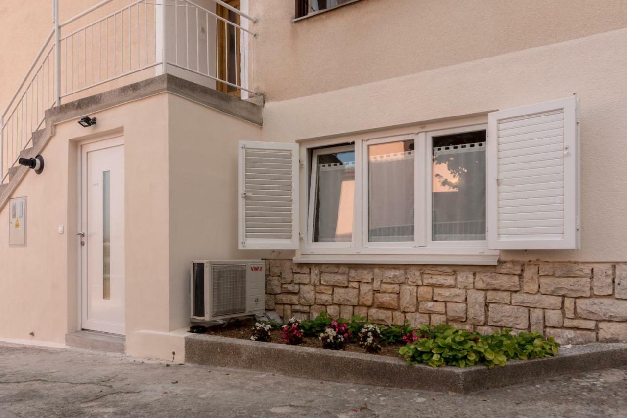 Apartment Katarina Pula Exterior foto