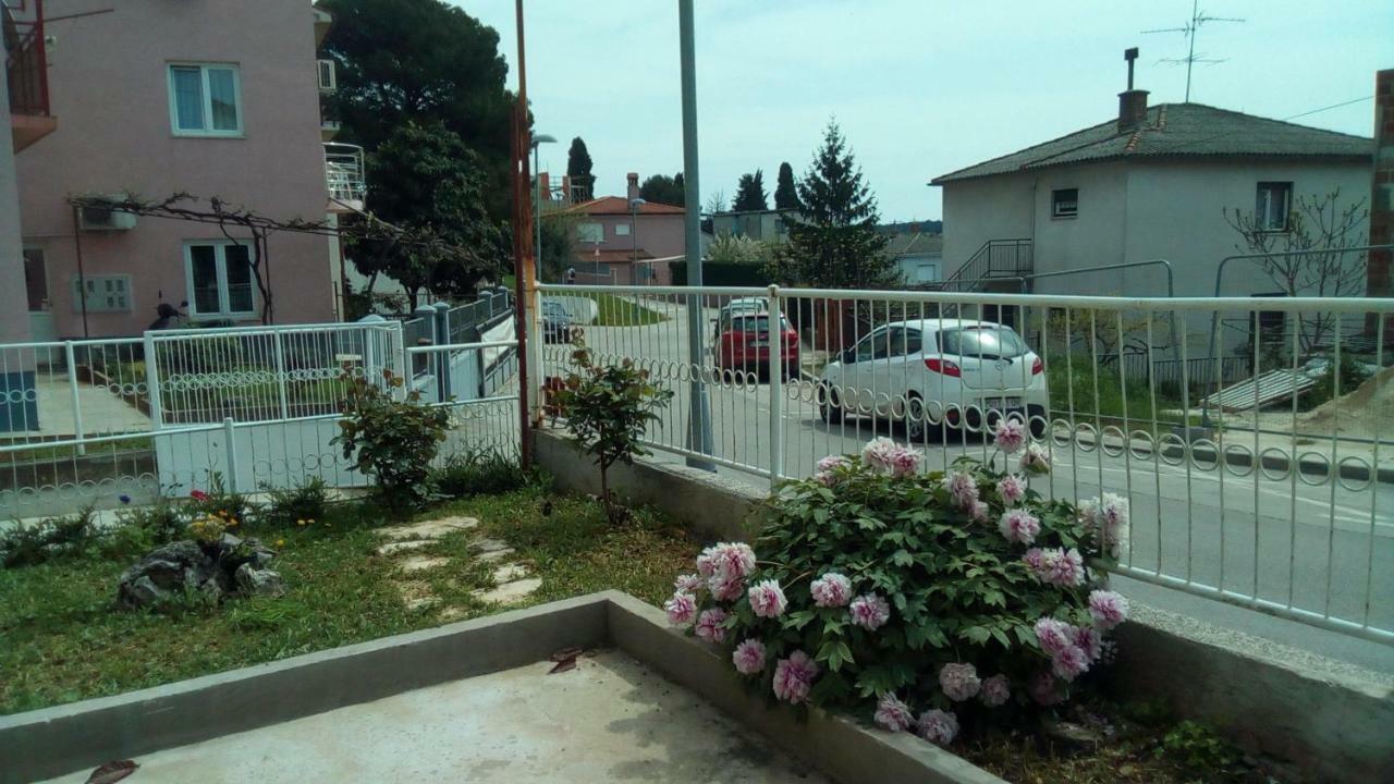 Apartment Katarina Pula Exterior foto